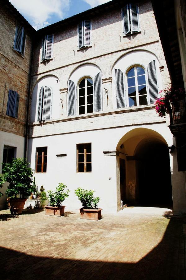 La Corte Affittacamere Foligno Zewnętrze zdjęcie